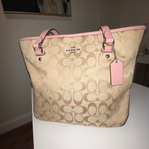 Coach Signature Tote bag in Jacquard